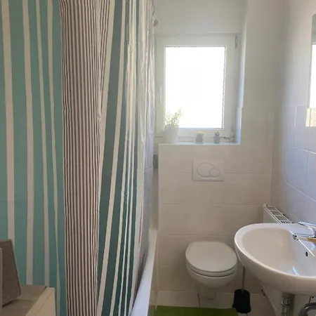 Appartamento Ferienwohnung Zentral In Stadt- Und Bodenseenahe Friedrichshafen